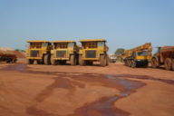 Heavy machines for mining gold in Mali (c) Christian v. Hiller